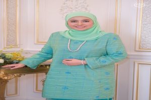 KAIN BENANG JOHOR MENCURI TUMPUAN DI UZBEKISTAN